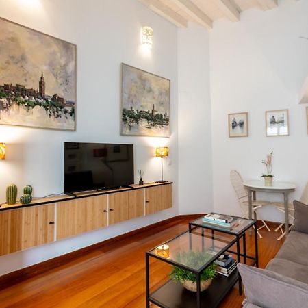 Apartamentos Rg Goyeneta 세비야 외부 사진